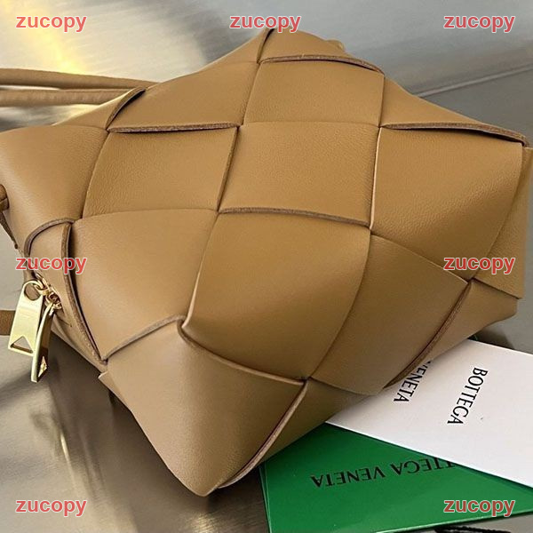 人気 ボッテガ・ヴェネタ ショルダーバッグ N級品 - ZC-BG-1WQMZQW 画像 4