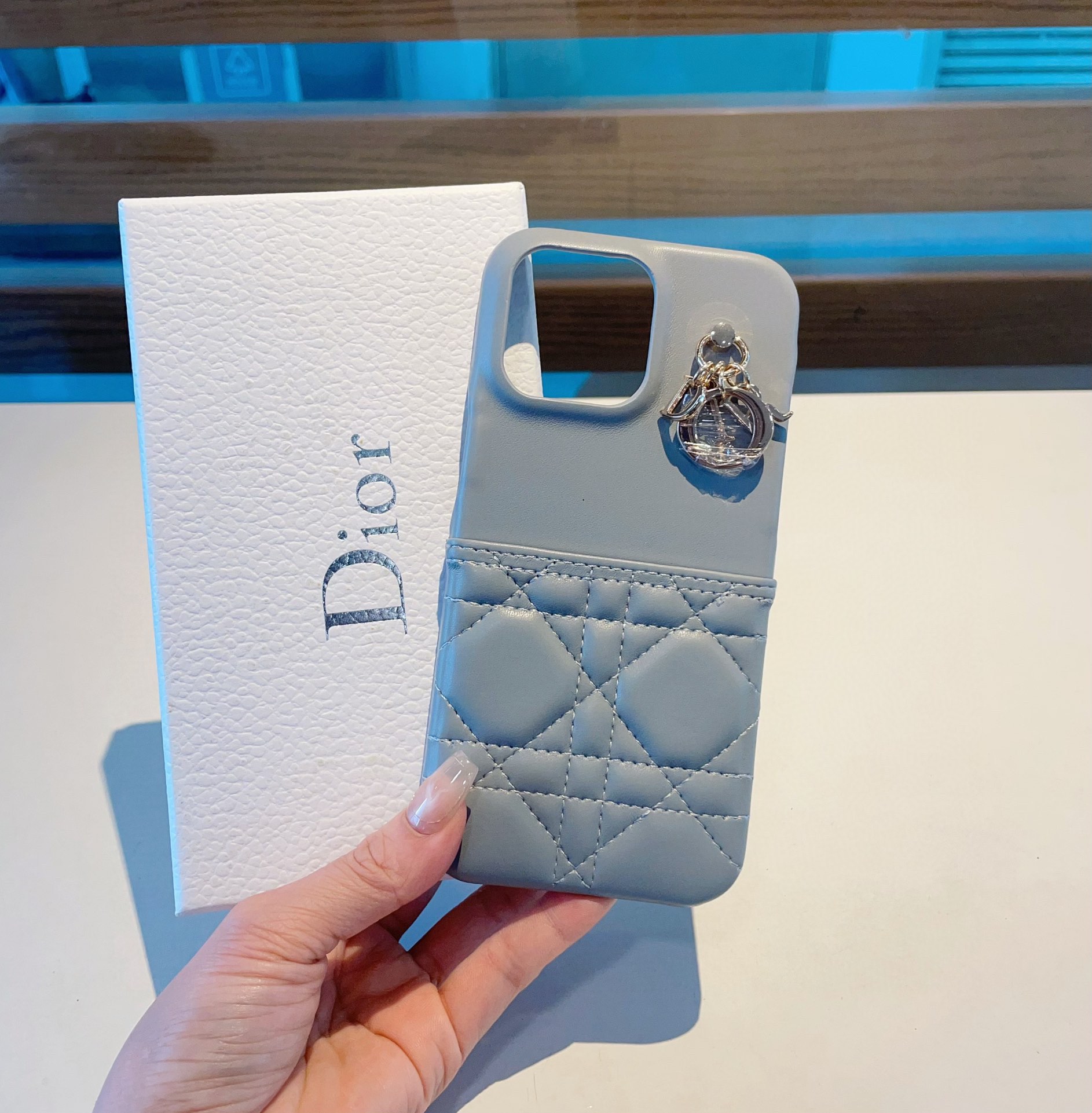 大人気 ディオール iPhoneケース ブランドコピー - ZC-PC-1EANNEU