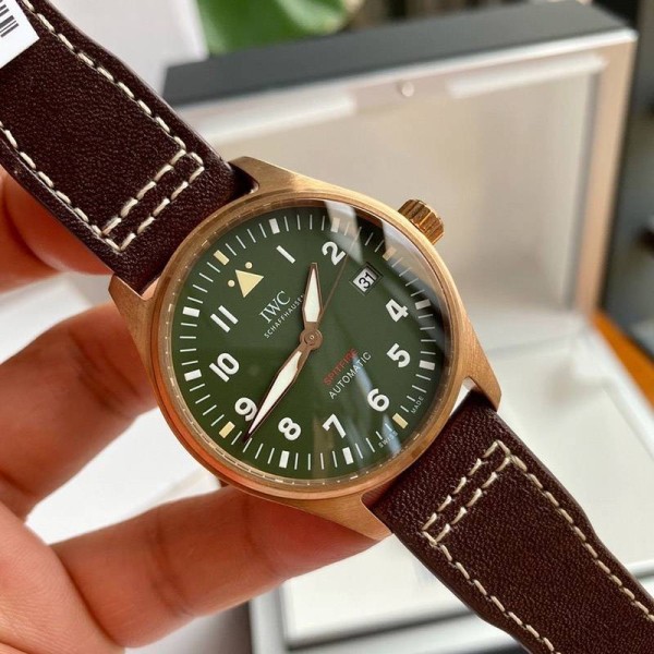 IWC パイロットウォッチ N級品腕時計 送料無料 - ZC-WT-15U71BJ