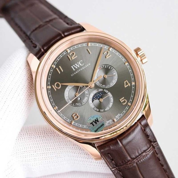 大人気 IWC ポルトギーゼ スーパーコピー腕時計 - ZC-WT-0A665RJ